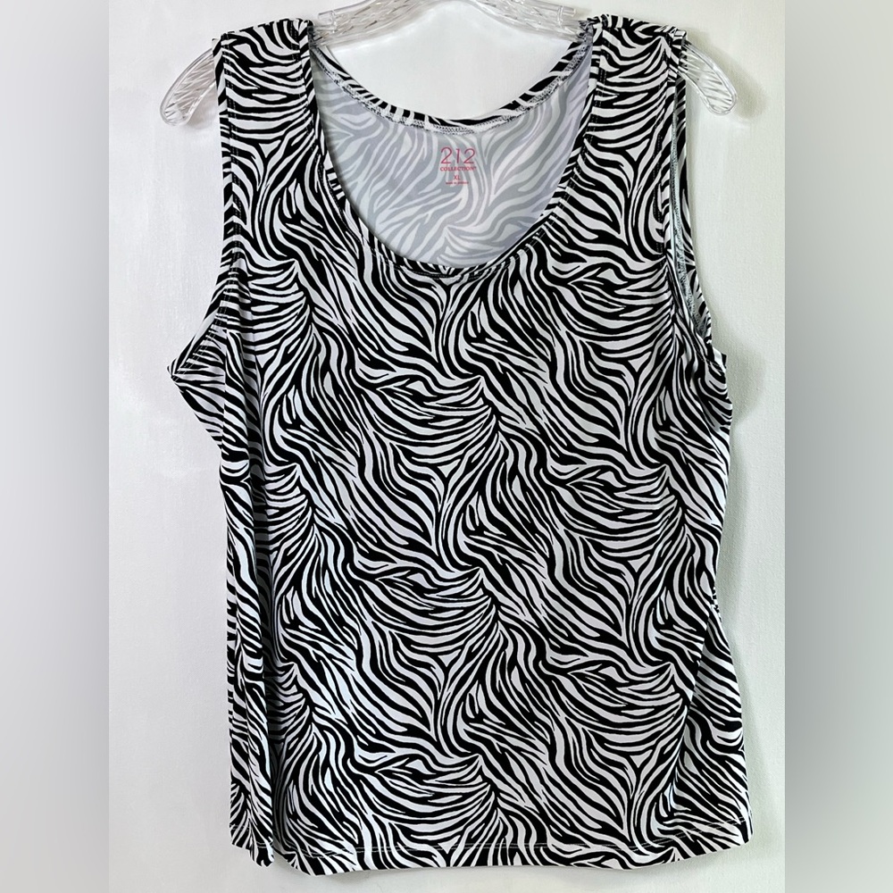 212 Collection Women’s Tank Top Blouse Shirt Black and White Zebra Stripe Sz XL